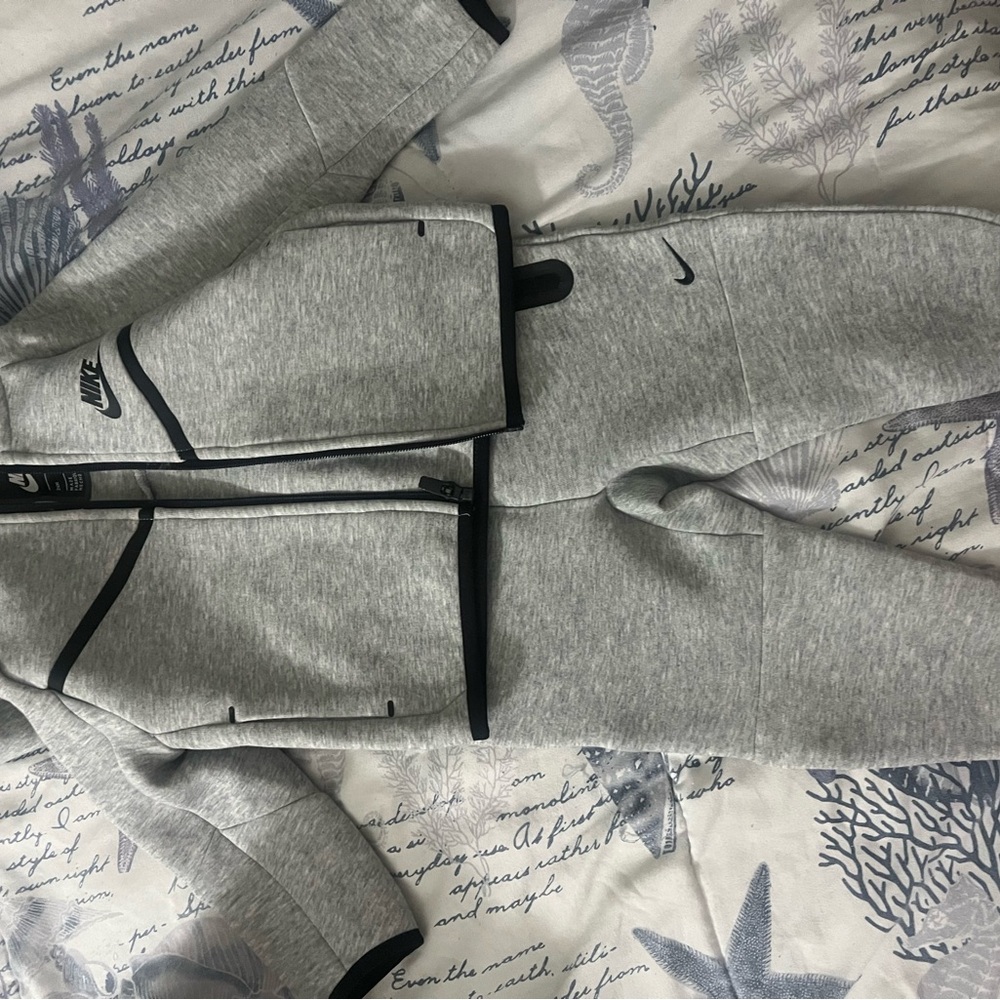 Nike Heather Gray Tracksuit with Black Trim